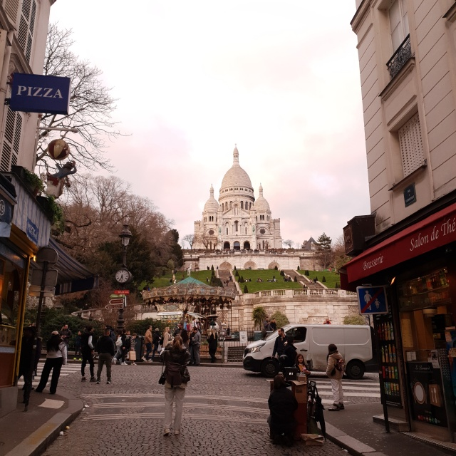 지하철 타러 가는길
