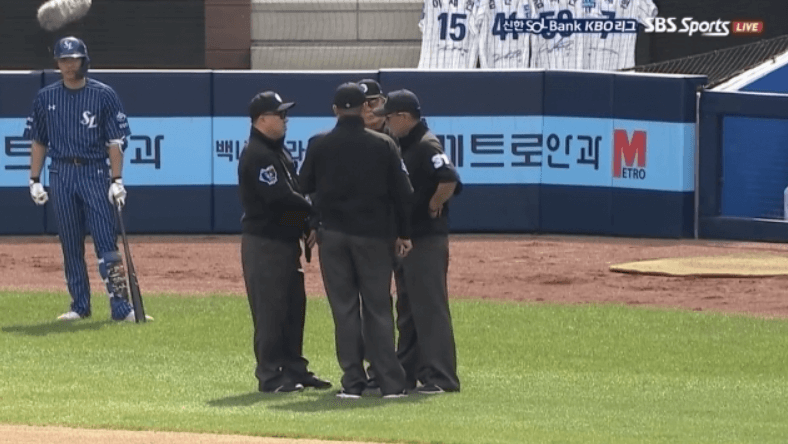 KBO 오심 은폐논란