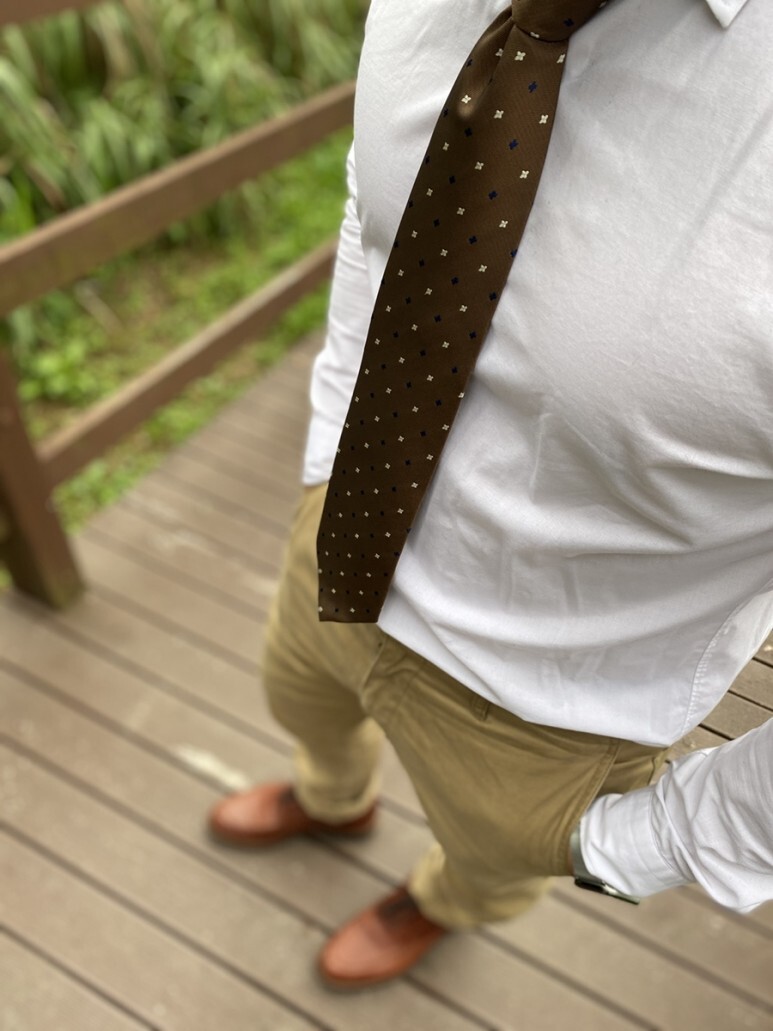 데일리 룩(오뭘입)_비슬로우스탠다드 자켓, 유니클로 셔츠, 보세 넥타이, 유니클로 치노팬츠, 스테파노로시 와이팁구두, 꿀조합스타일링, OOTD