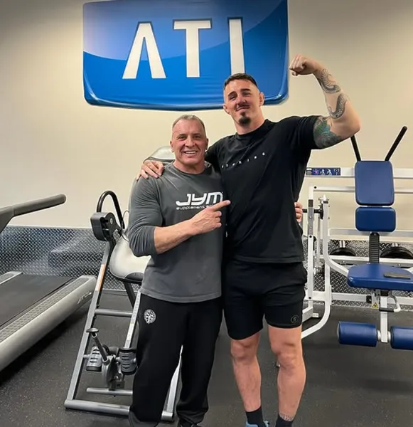 존존스 톰아스피날 전적