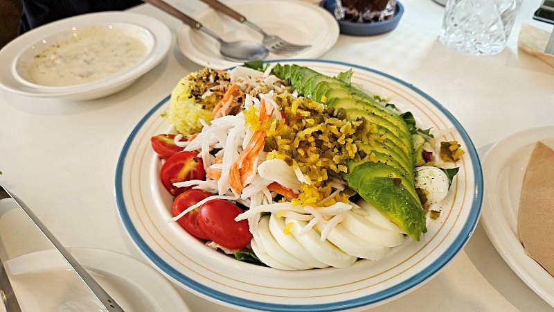 캘리포니아 샐러드