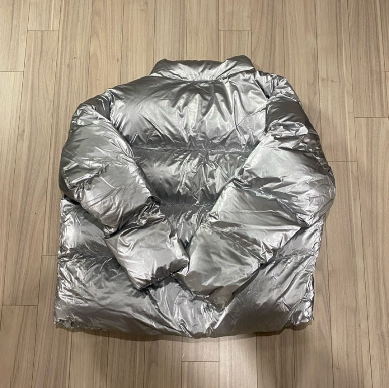 무신사 무신사스탠다드 데일리 푸퍼 메탈릭 실버 숏 패딩 재킷 실버패딩 실버점퍼 실버숏패딩