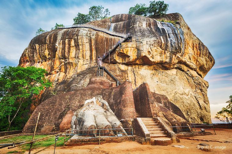 시기리야 (Sigiriya)