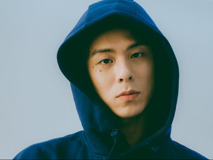 빈지노 정치색 논란