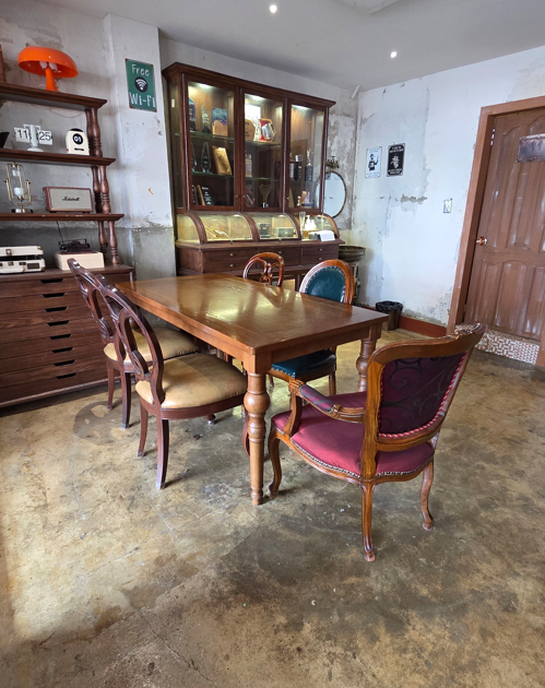 커비커피 2층 내부 2