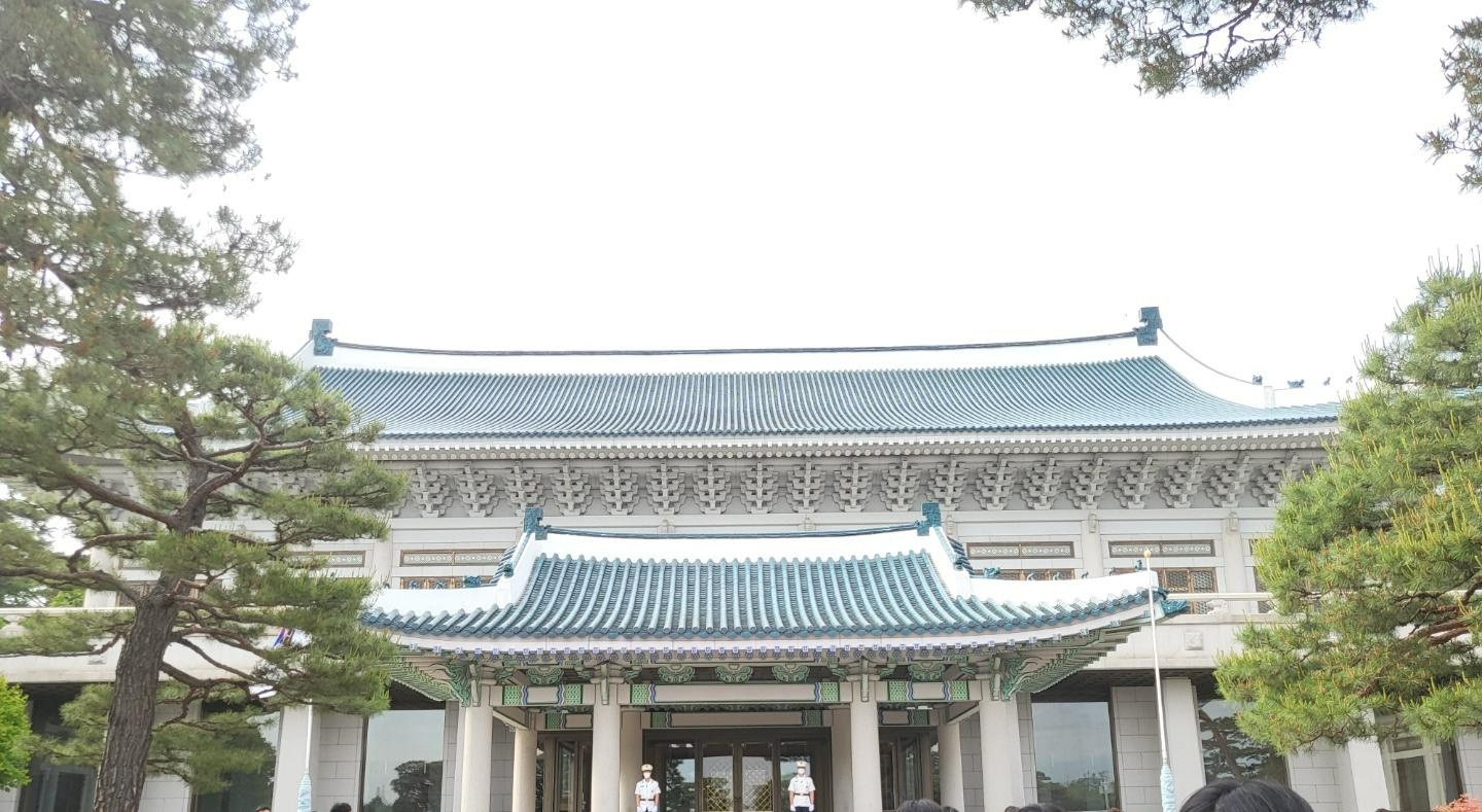 가까이에서_본_본관