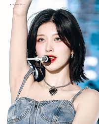 출처 : 아이브 가을 인스타그램