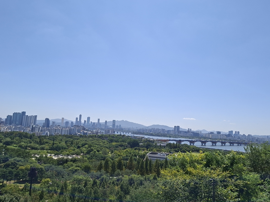 하늘공원-동측계단길-02