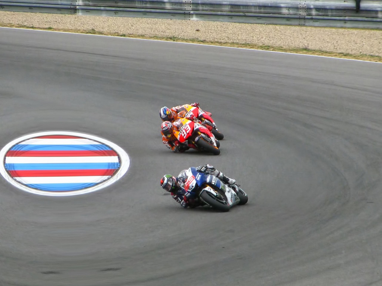 MOTO2 엔진
