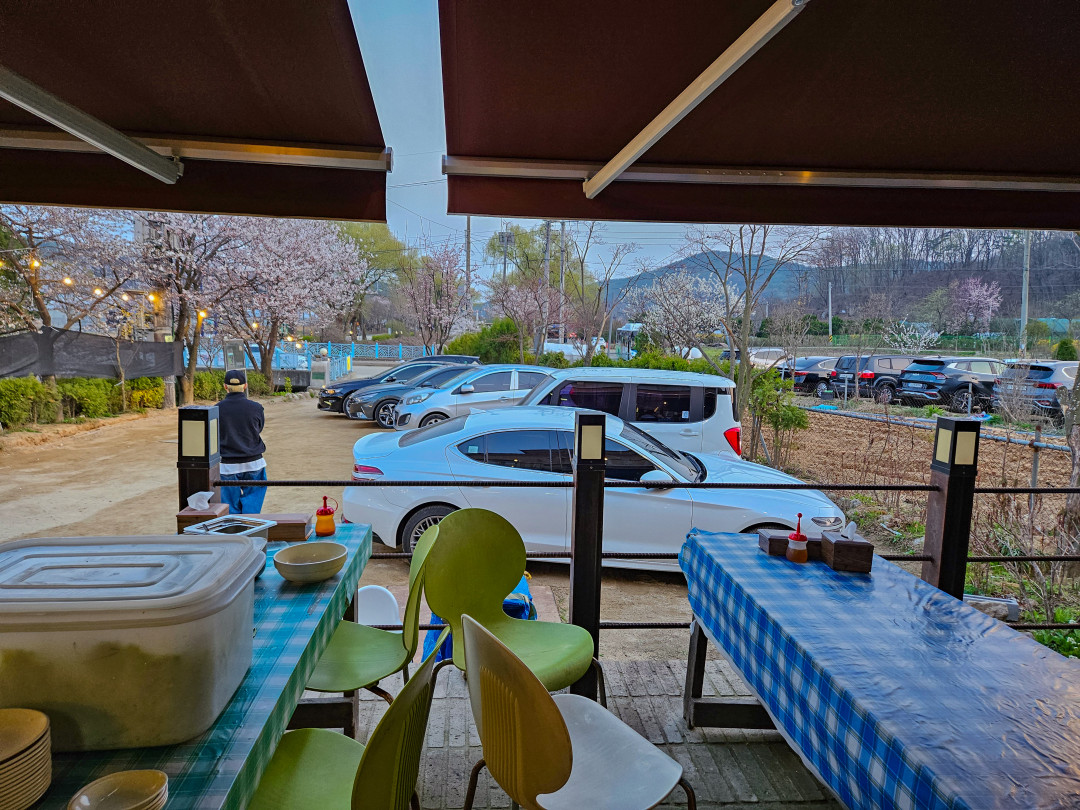 광교산 형제농원 내부