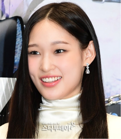 신세계정유경딸애니생방화제,애니 회장님 생방,애니 데뷔 비하인드,컬럼비아대 합격,올데이 프로젝트,더블랙레이블,가수 애니