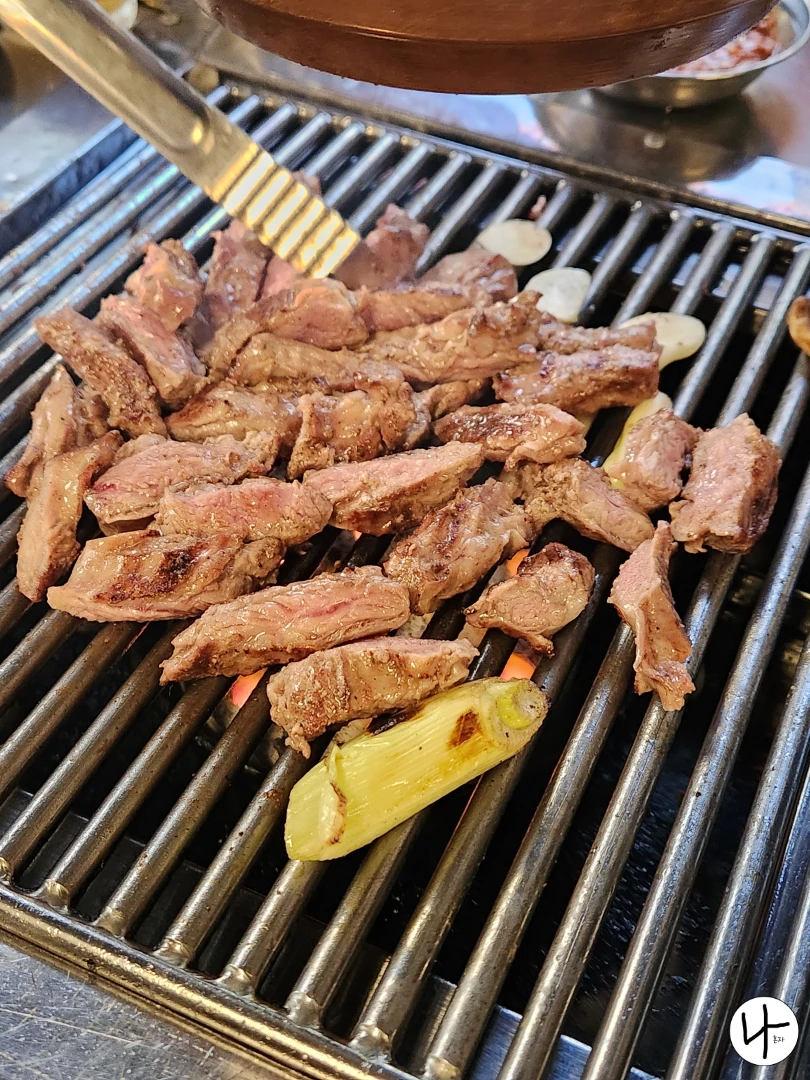 먹기-좋게-썰려진-갈매기살