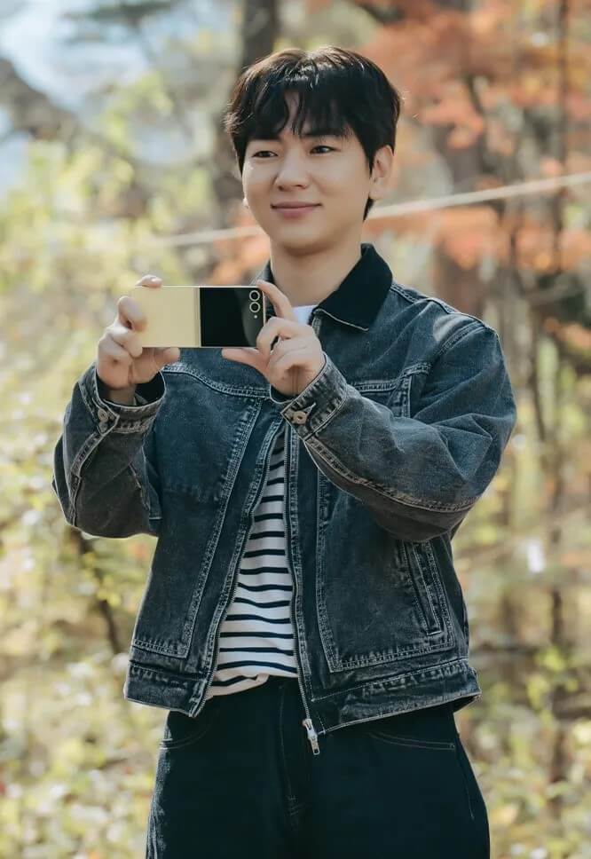 SBS드라마 우리영화 이주승이 맡은 다음의 매니저 임준병의 홍보 포스터 입니다.