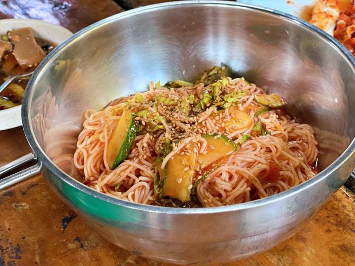 생생정보 은평구 북한산 닭백숙 닭도리탕 맛집