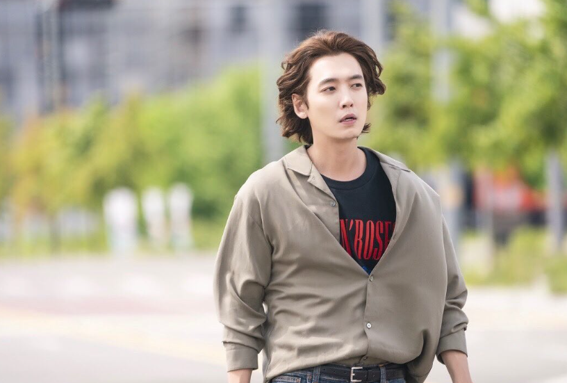 정경호 프로필 드라마 결혼 아버지 엄마 수영 나이 집안 연출 샴페인