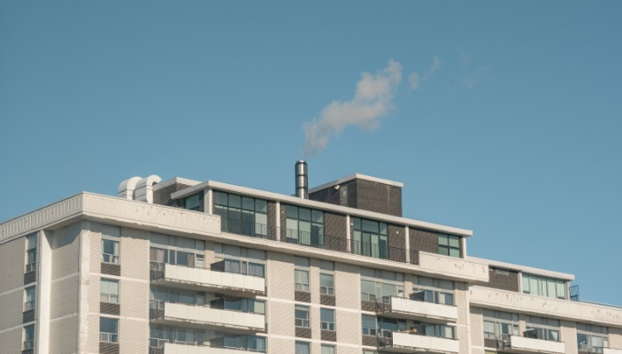 아파트의 고층 모습