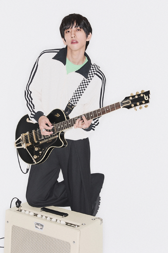 이승윤 프로필. [사진=마름모]