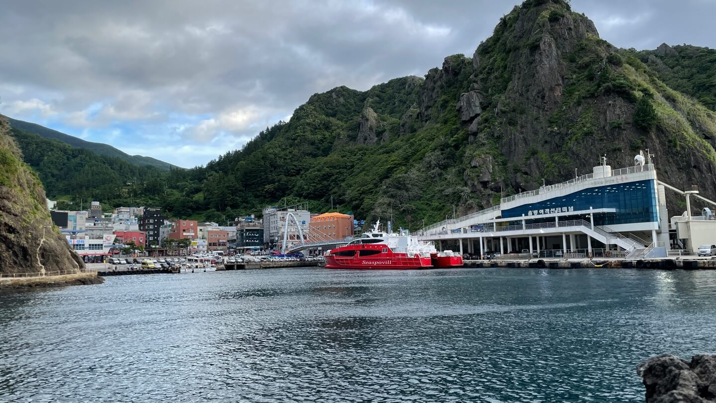 울릉도 도동항 모습