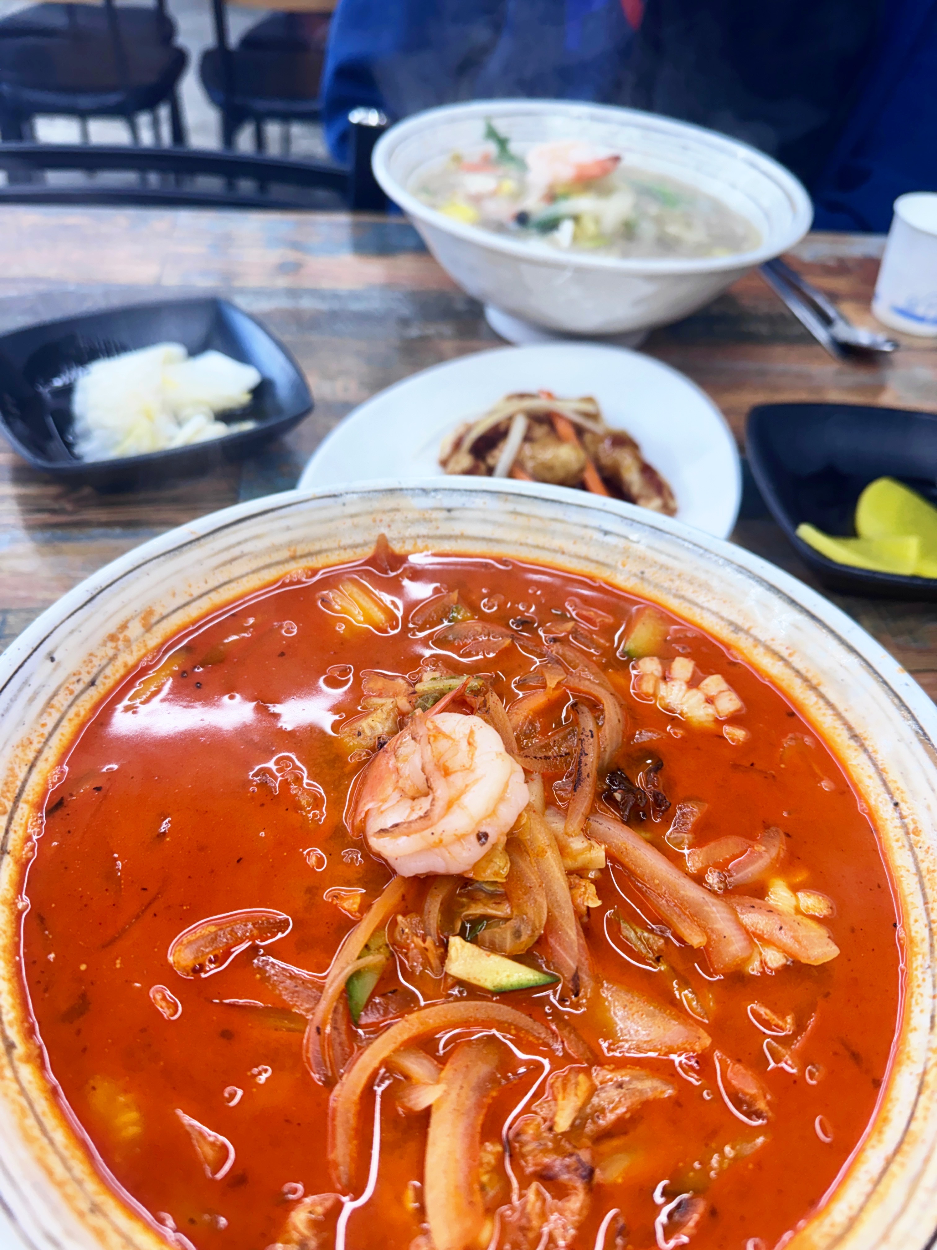 강화도 육짬에서 우리가 주문한 빨간짬뽕 하얀짬뽕, 그리고 미니탕수육