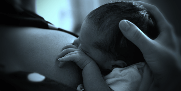 모유수유하는-사진