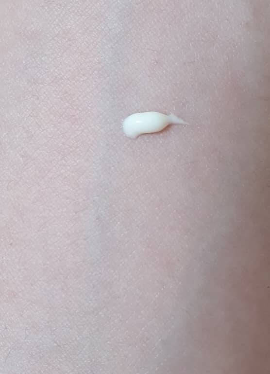 유세린 하이알루론 아이크림