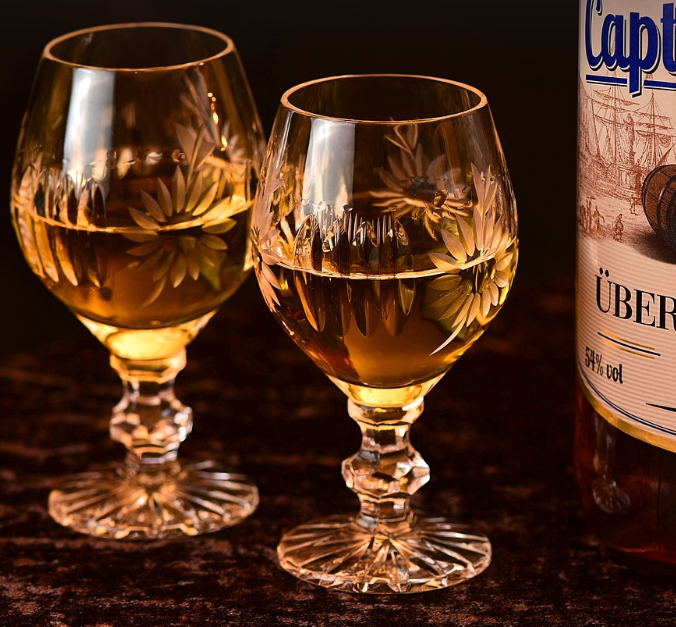 임신 중 피해야 하는 음식 - 술(알코올)