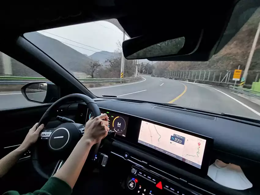 설 연휴를 보내고 집으로 돌아가던 모습입니다.