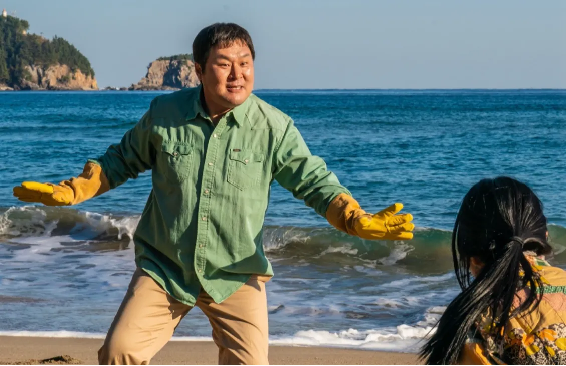 좀비딸 신기록&amp;#44; 조정석 좀비딸 1위&amp;#44; 조정석 영화&amp;#44; 여름 흥행 불패&amp;#44; 한국 코미디 영화&amp;#44; 박스오피스 1위&amp;#44; 좀비딸 후기&amp;#44; 좀비딸 평점&amp;#44; 조정석 코미디&amp;#44; 2025 영화 흥행&amp;#44; 천만 영화 후보&amp;#44; 좀비딸 박스오피스&amp;#44; 좀비딸 개봉 첫날&amp;#44; 한국 영화 최고 오프닝&amp;#44; 여름 영화 추천