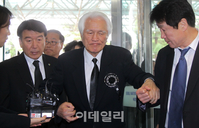 최형우 전 장관과 정치권 추모 관련 자료 2