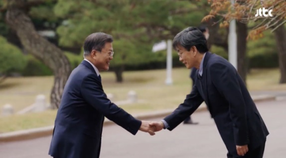 문대통령 손석희 대담