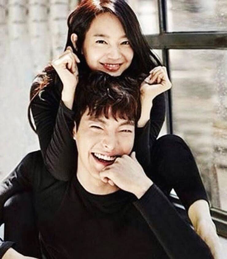 배우-김우빈-신민아