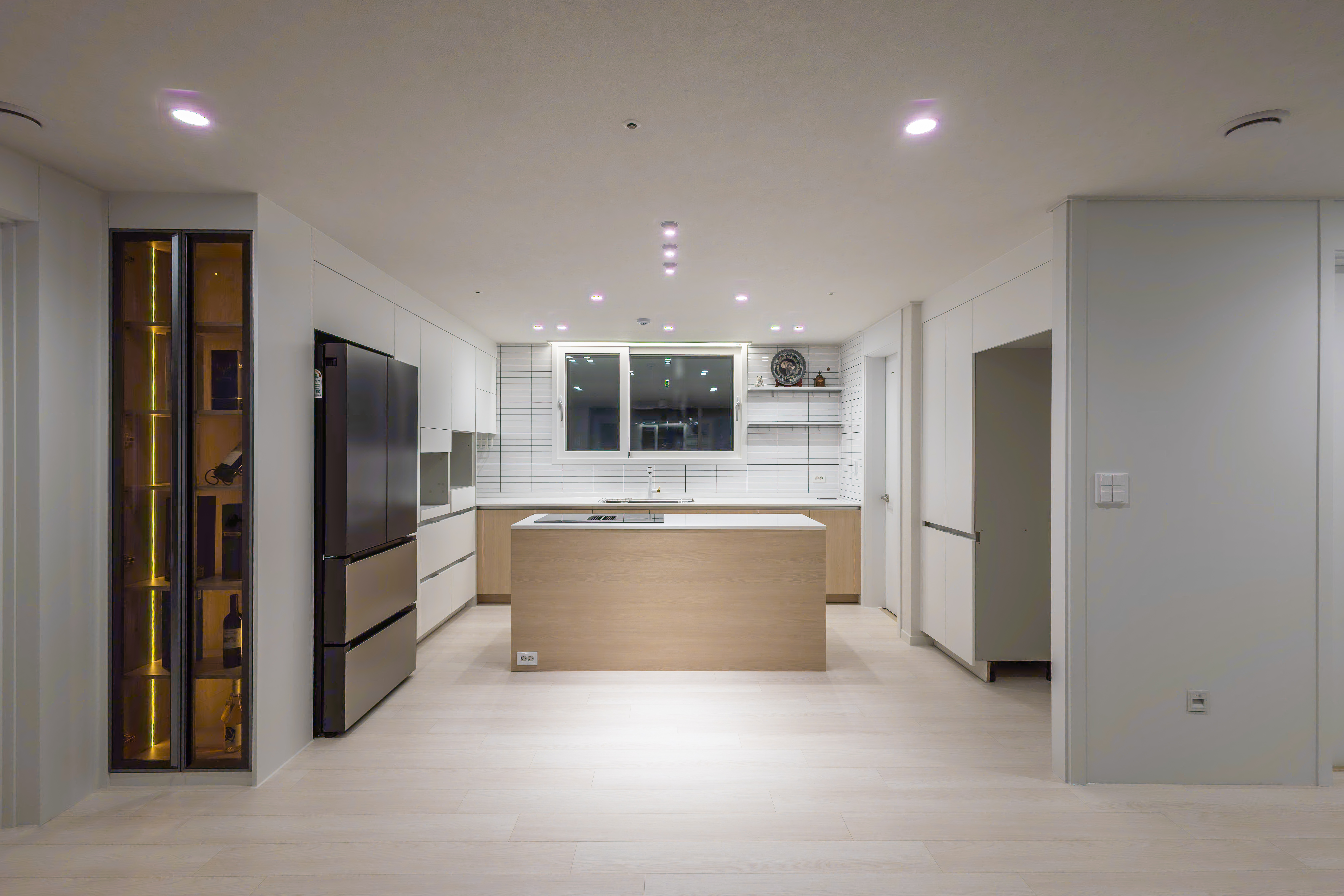 국내외 인테리어 준공 사진 차이점