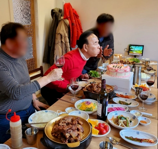 박덕흠 지역구 축하파티 논란 이유