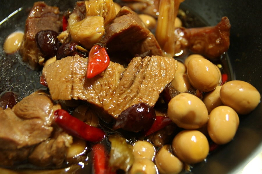 되지고기 장조림 완성 모습