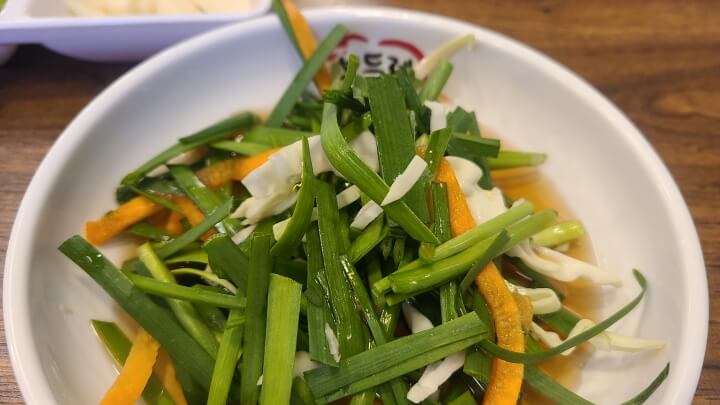 보드레족-밑반찬-부추무침