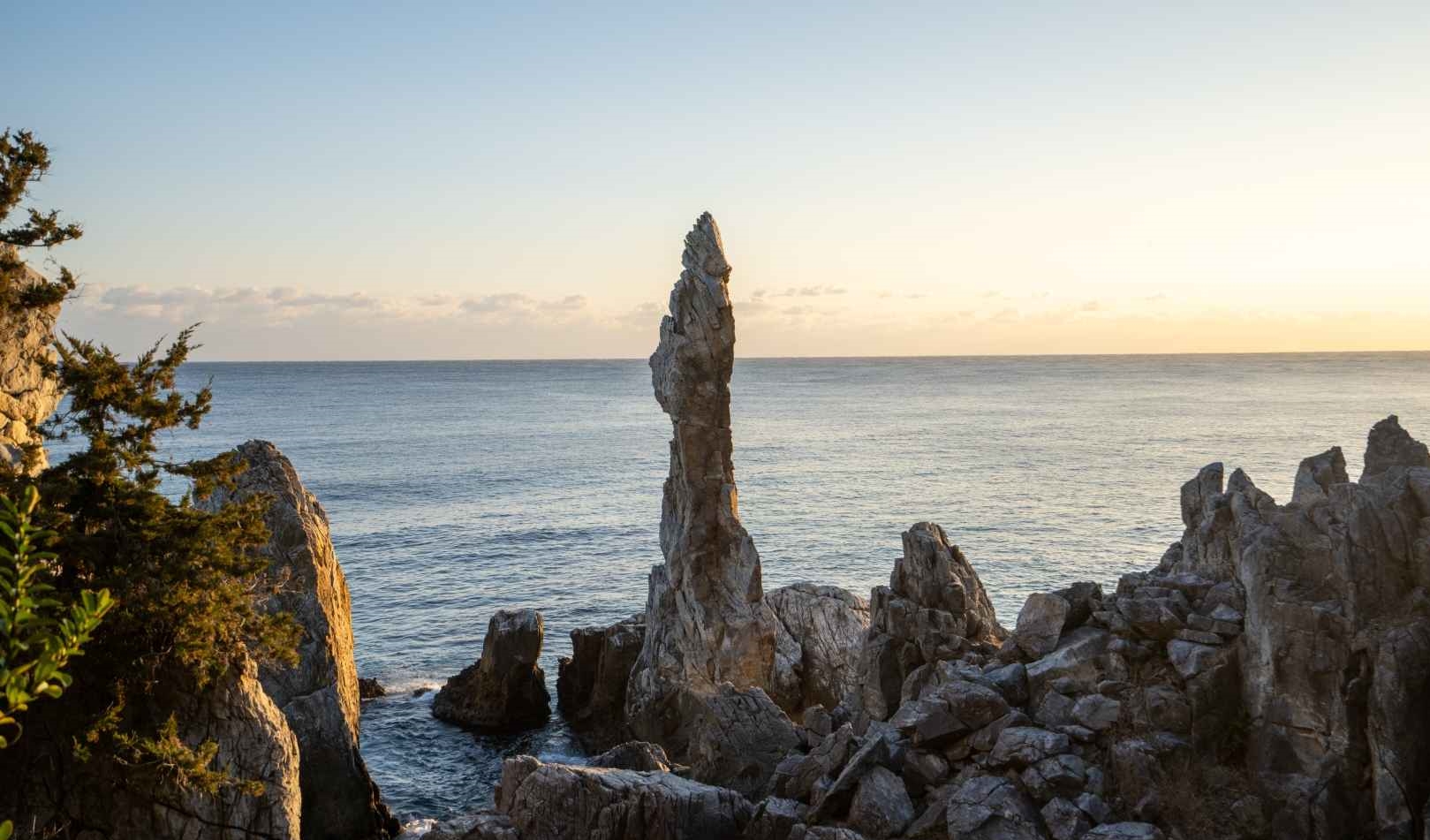 동해 추암 촛대바위