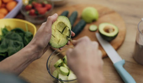 아보카도 먹는방법 효능 오일 요리 등 총정리(아보카도 오일 추천!)