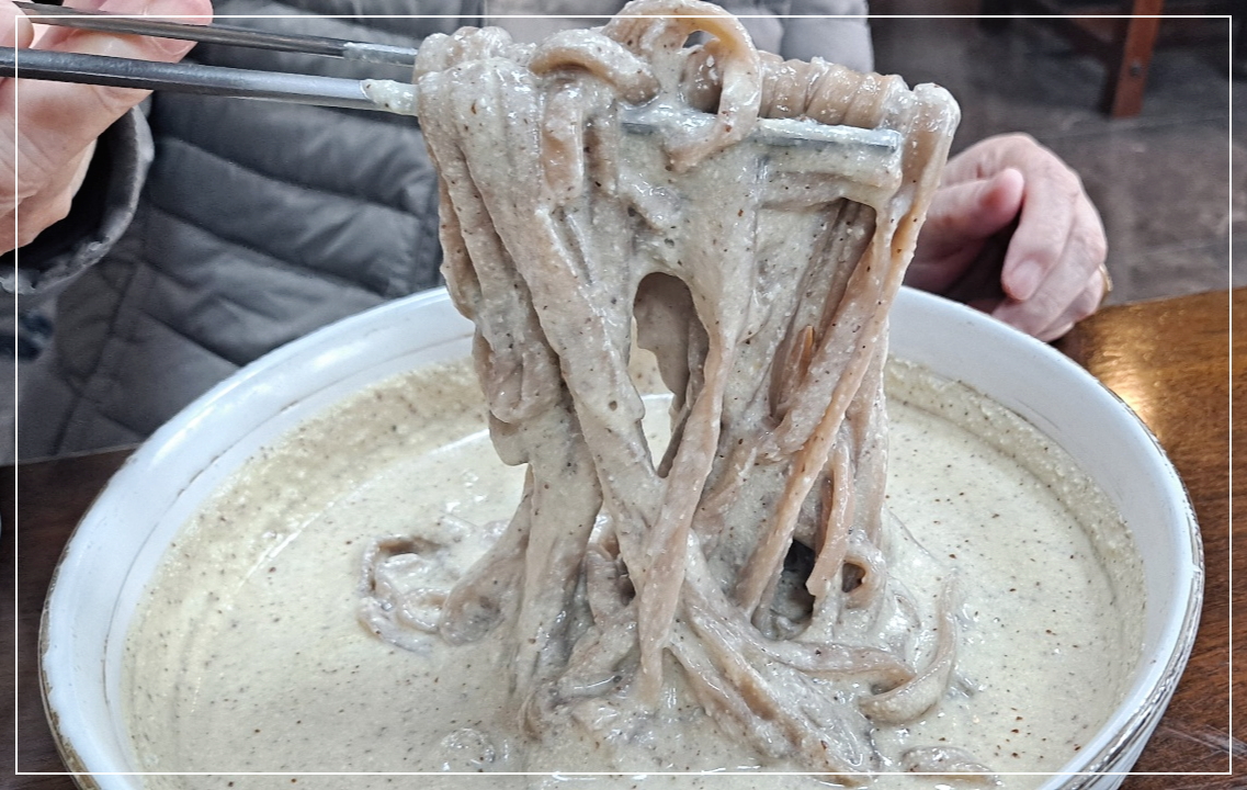 들깨칼국수-도토리-국수