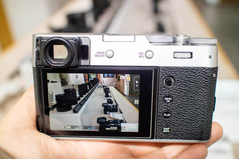 후지필름 X100V