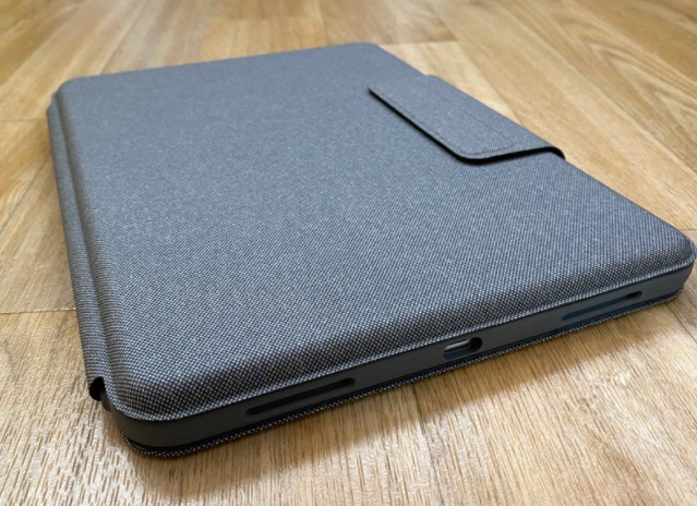 로지텍 폴리오 터치 - 케이스 윗면