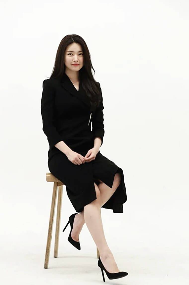 배우-하영