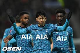 콘테 감독!! 손흥민 