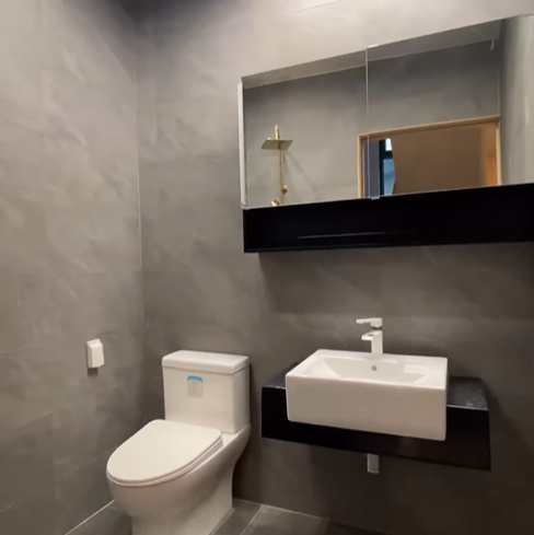 화장실 변기 및 세면대