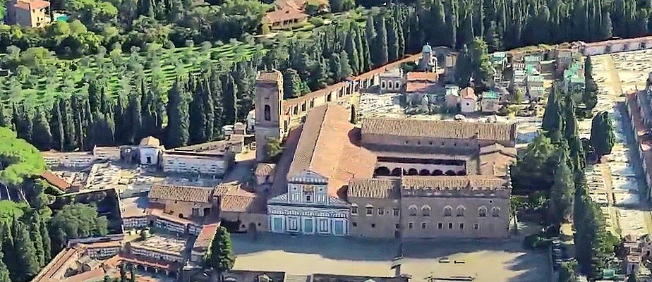 피렌체에서 가장 높은 곳에 있는 산 미니아토 알 몬테 대성당