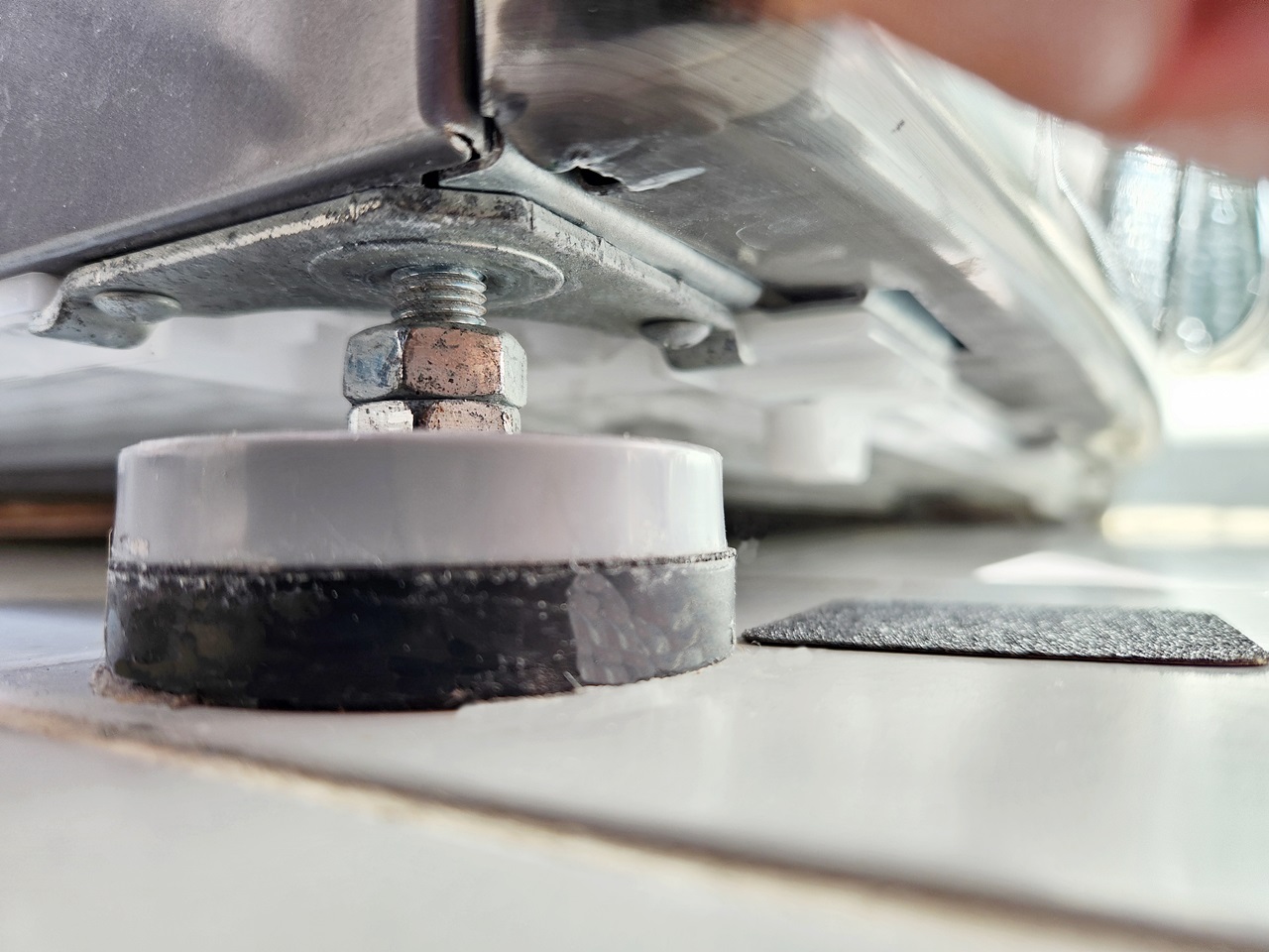 세탁기 흔들리고 소리 날 때 수평 맞추기 완벽 해결 방법