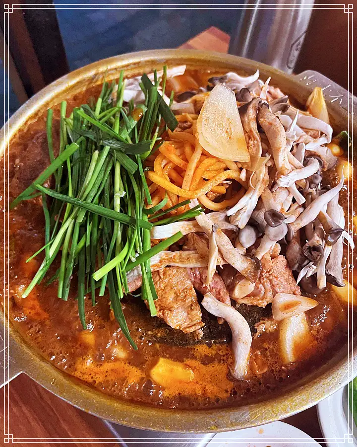 줄서는식당 46회 김정태 쫄갈비 시래기밥 매운불고기 돼지쫄갈비 콩나물 해장국 성신여대 입구 돈암동 맛집 권율 추천 소개