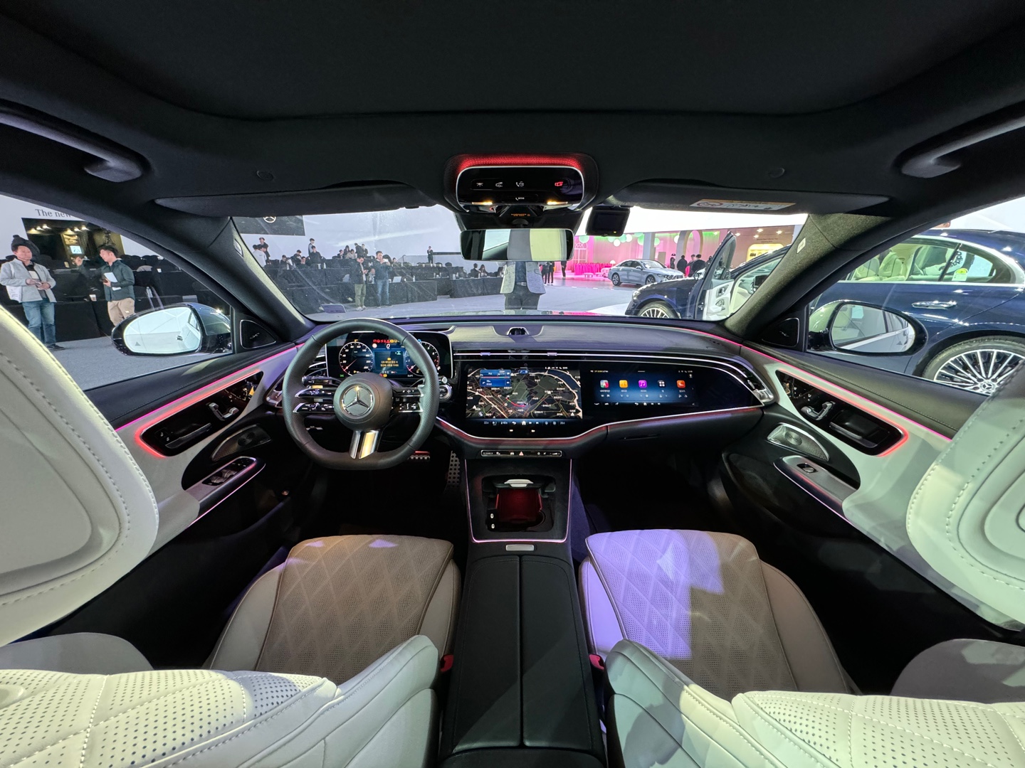 메르세데스-벤츠 더 뉴 E클래스(W214)