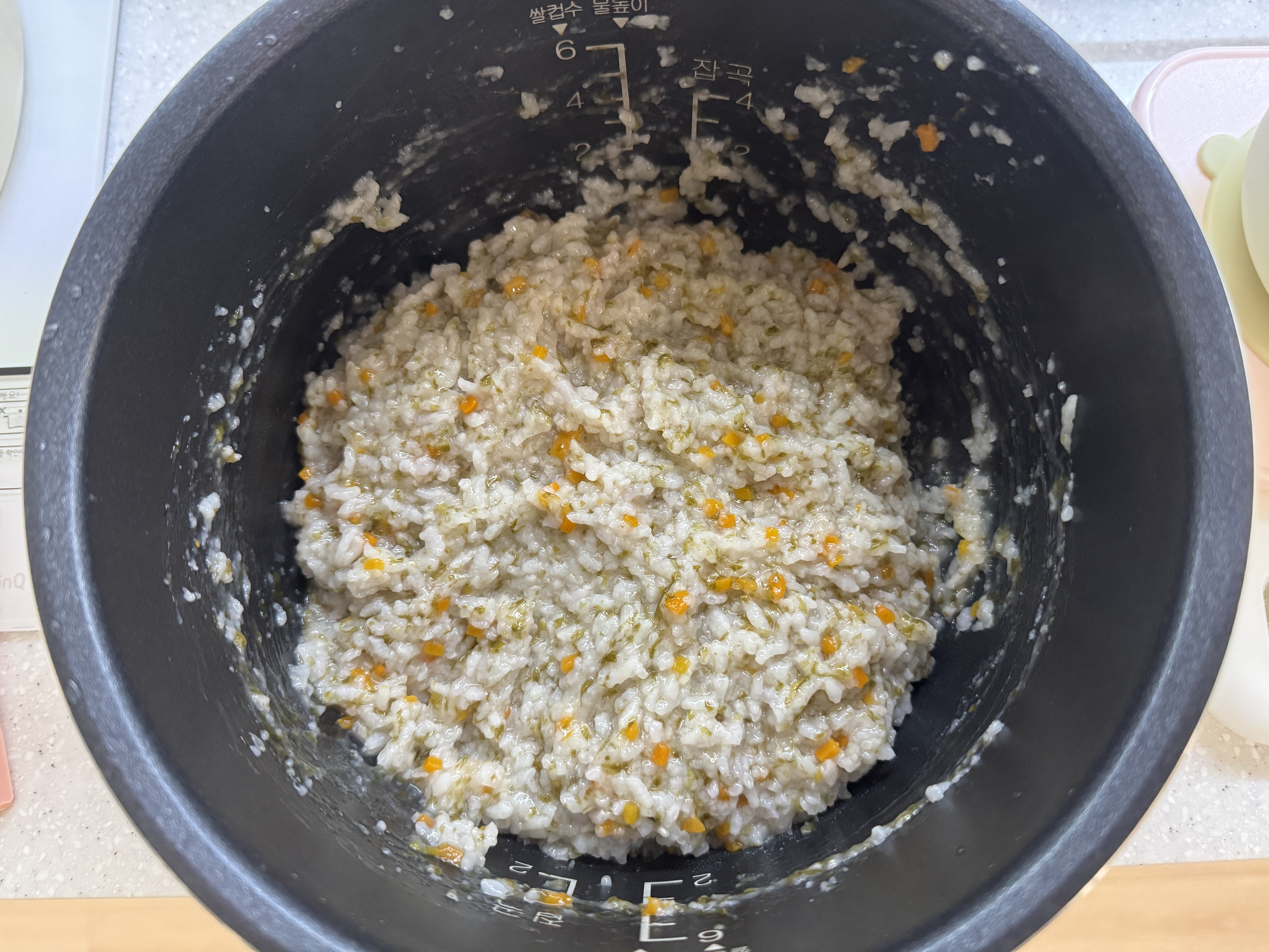 김당근양파 죽을 잘 섞어준 사진