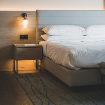 포근한 침대사진