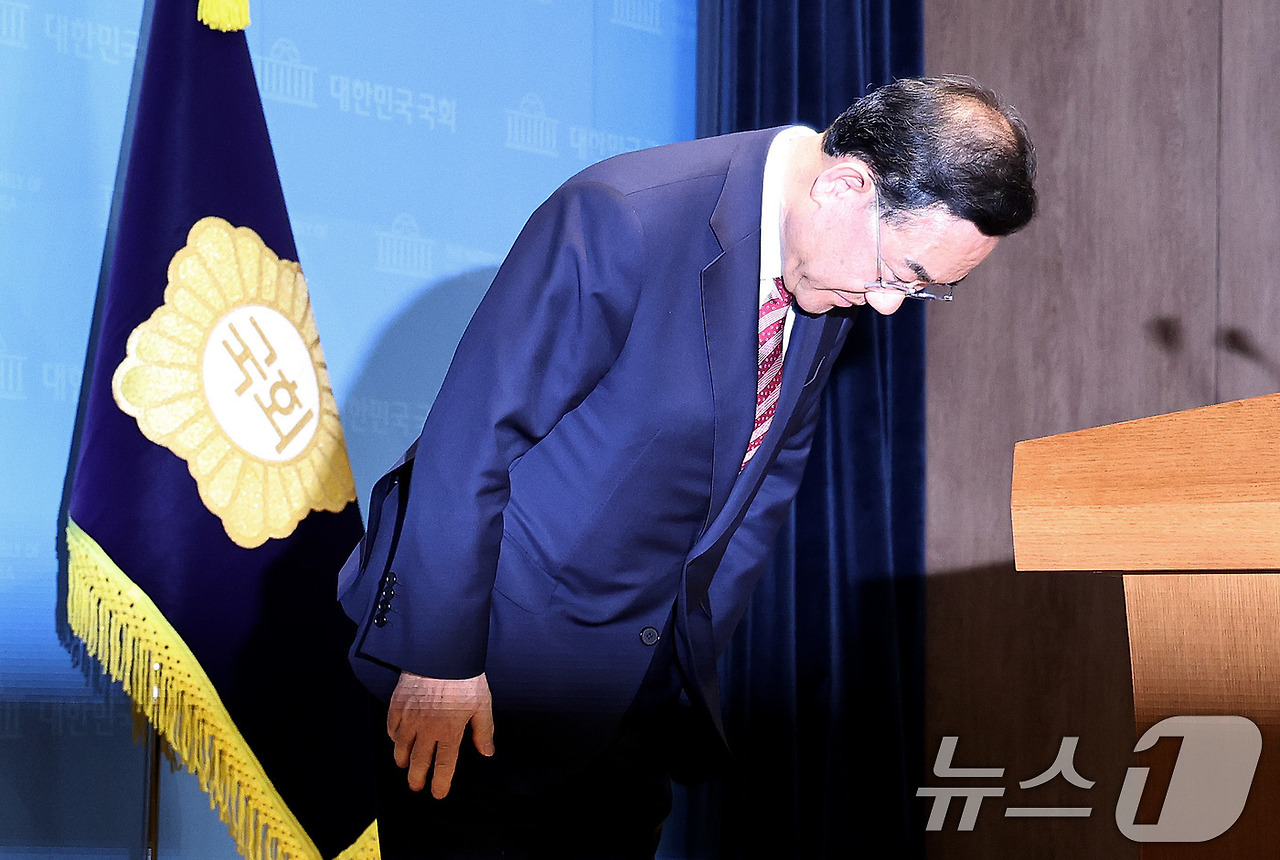 김상욱 주호영 설전 총정리｜울산시 국감 '훈계하지 마시라'·'잘났어요' 충돌, 국민의힘 4명 퇴장 이유